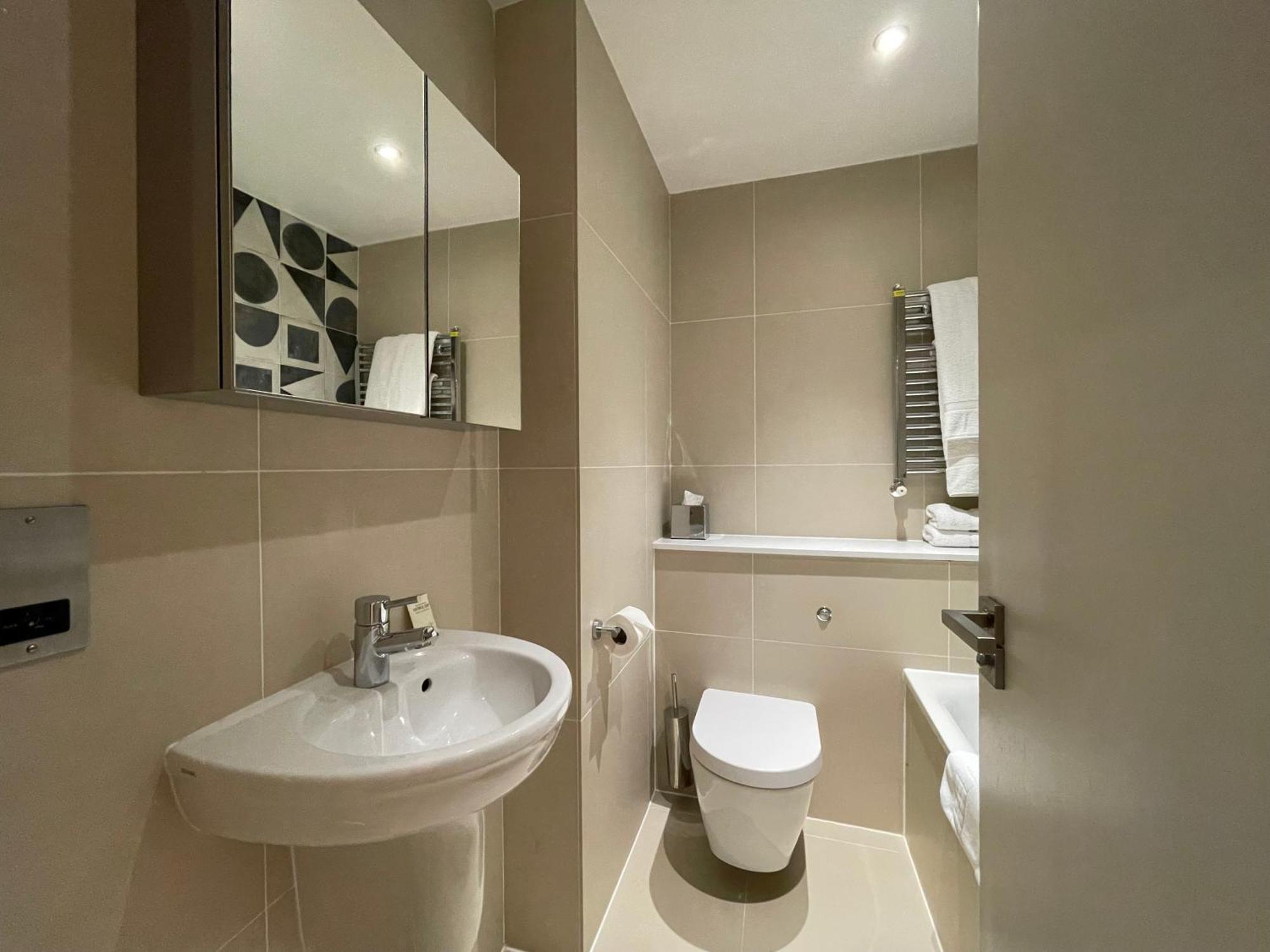 Nevern Place By Supercity Aparthotels London Exterior photo